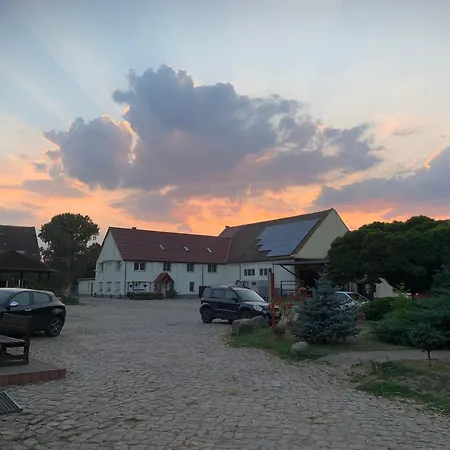 Ruhiges Wohlfuehlzimmer Auf Dem Pferdehof Gut - Mit Kochnische, Wlan & Kostenlosem Parken *