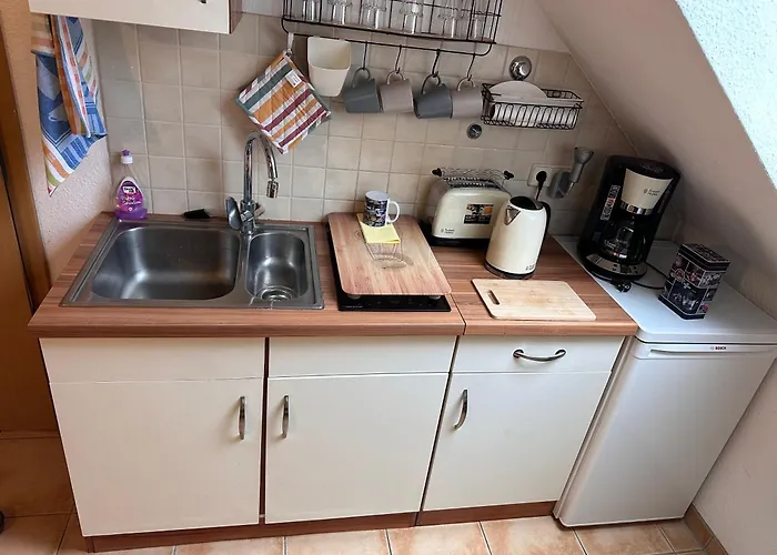 Vakantieboerderij Ruhiges Wohlfuehlzimmer Auf Dem Pferdehof Gut - Mit Kochnische, Wlan & Kostenlosem Parken *